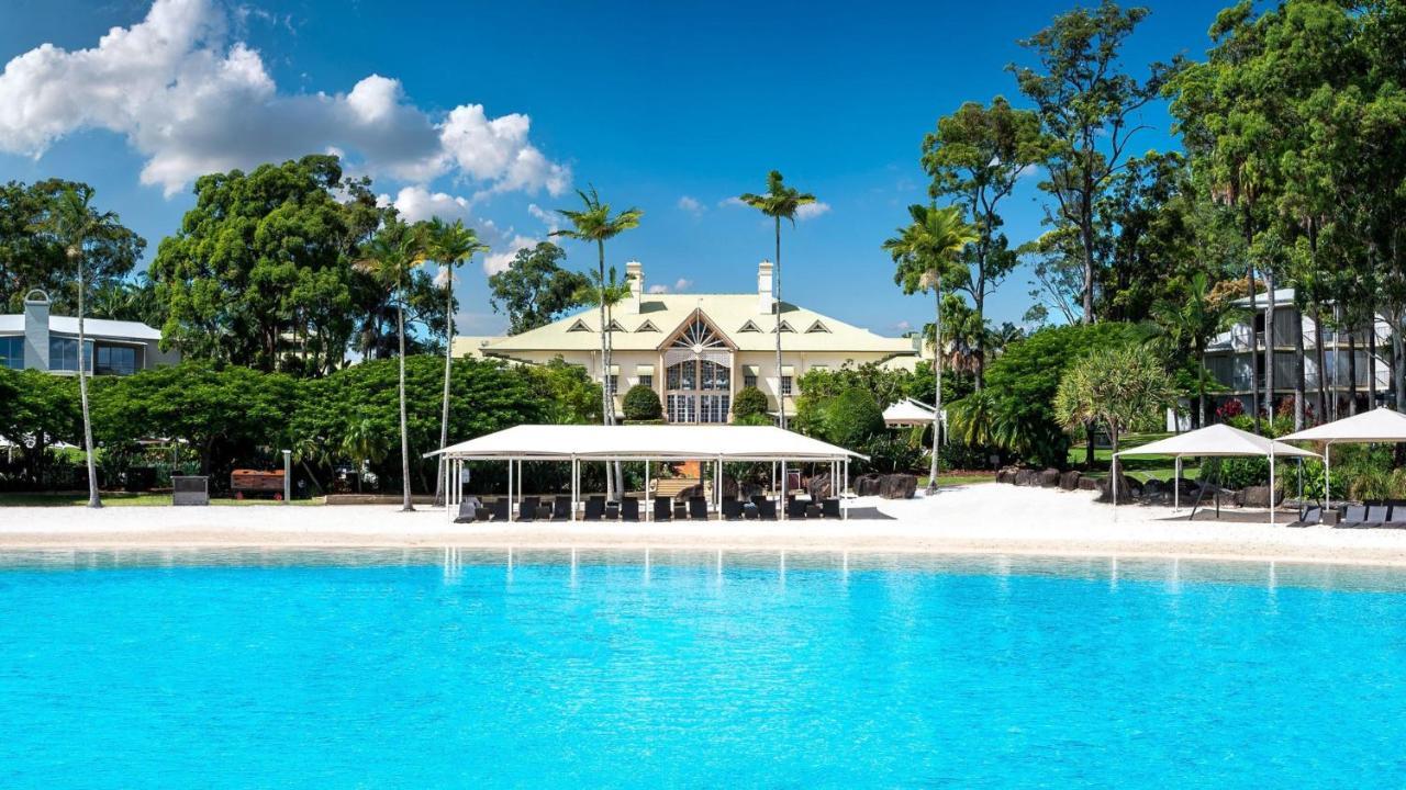 洲际神仙湾度假酒店 黄金海岸 外观 照片 The pool at the Sanctuary Cove International Boat Show